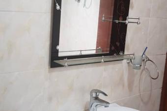 3 Appartements  louer sur avenue nguma